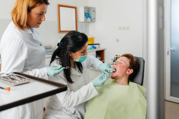 Best Cracked Tooth Emergency Dentist  in Labelle, FL